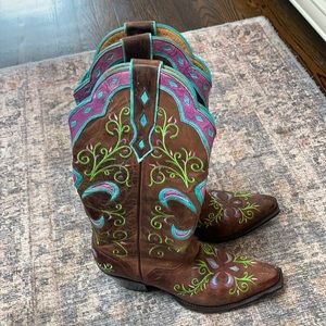Sterling River beautiful cowboy boots size 9